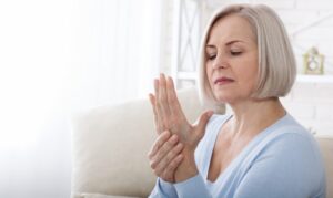 A patient has SFN, damage in small fibers produces burning pain and prickling