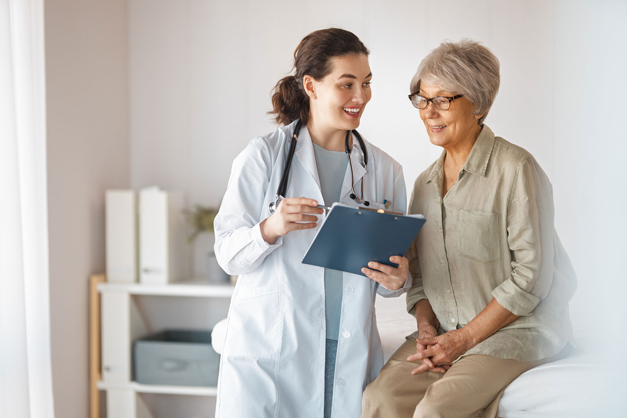 Doctor consulting with patient about the drug, Ninlaro